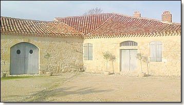 cour d'une demeure
